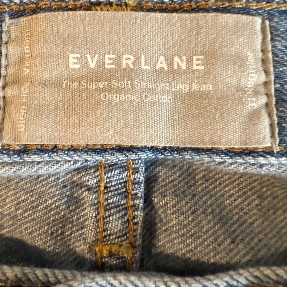 EVERLANE JEANS, Women’s Sz 31 Reg., Blue Lt. Wash Super-Soft Straight Leg Jeans. - Picture 8 of 13